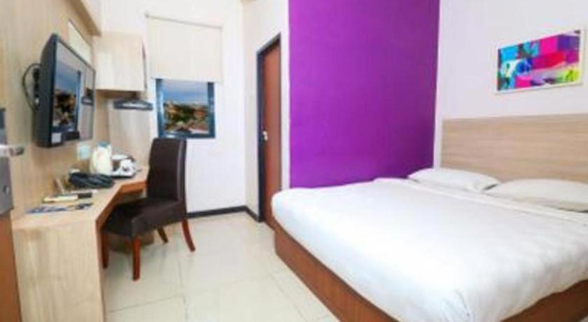 Borneo Hotel Pontianak Exterior foto