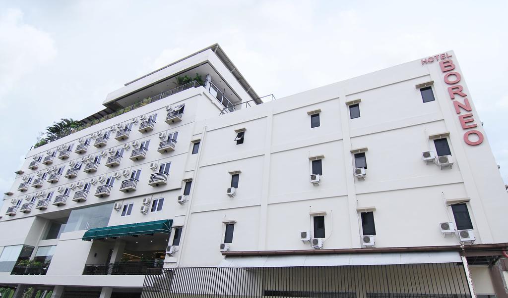 Borneo Hotel Pontianak Exterior foto